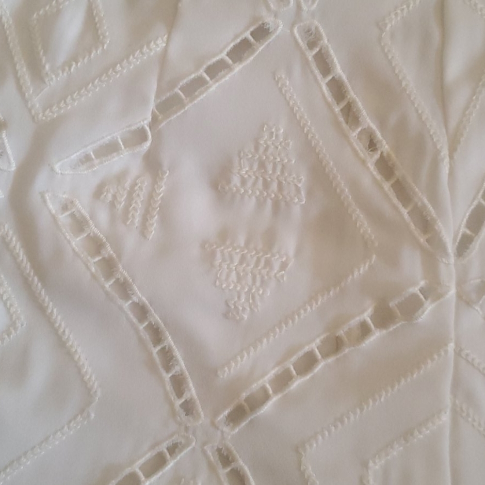 Kendall & Kylie White Eyelet Romper - Picture 5 of 9